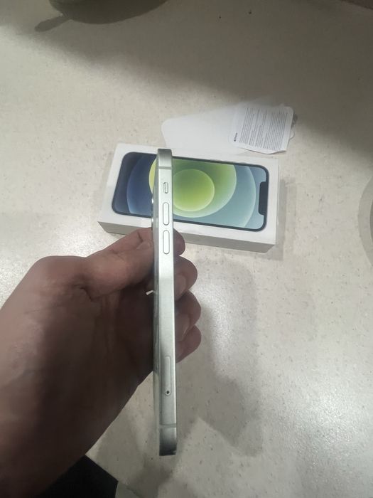 Продам iphone 12 128gb