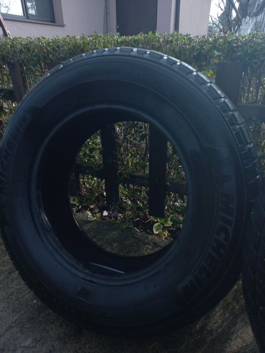 Гуми 2бр 205 70 15