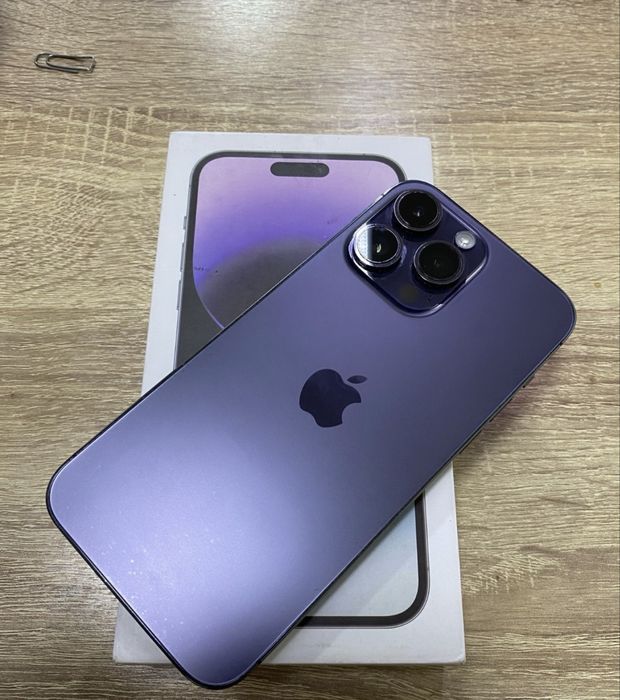 Продам Айфон 14 про Макс