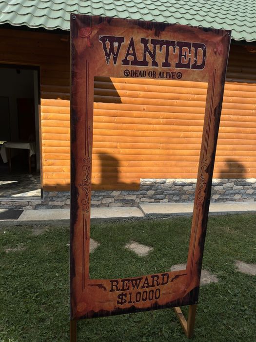 Panou zi de nastere din lemn Most Wanted