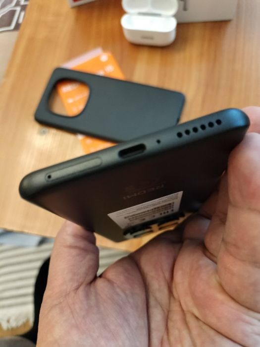 Redmi note 15:256/8+4гб.