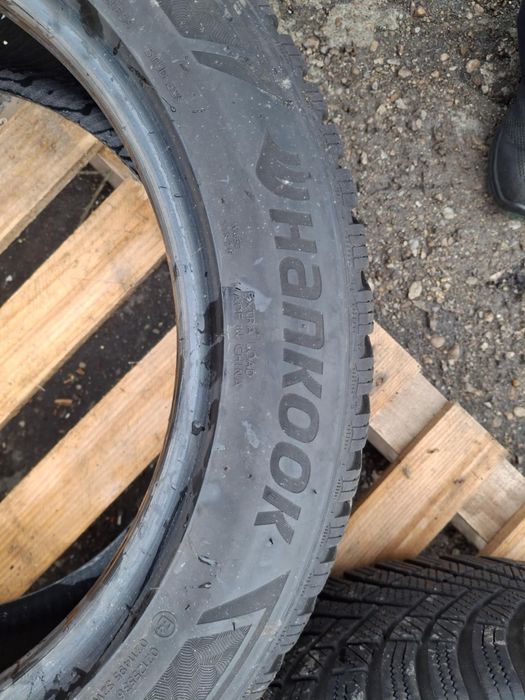 Зимни гуми 215/55 r17 HANKOOK dot2424