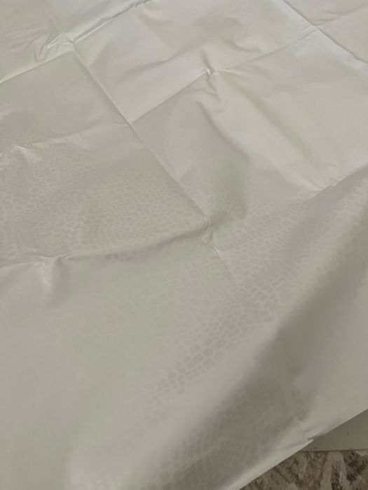 Продам клеенчатую скатерть