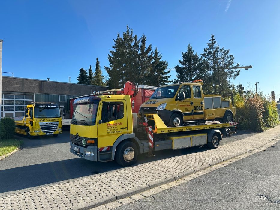 Tractari auto servicii macara transport platforma