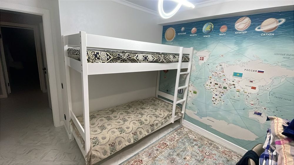 Двухъярусная кровать деревянная