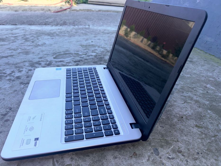 Laptop ASUS X540MA-GO207