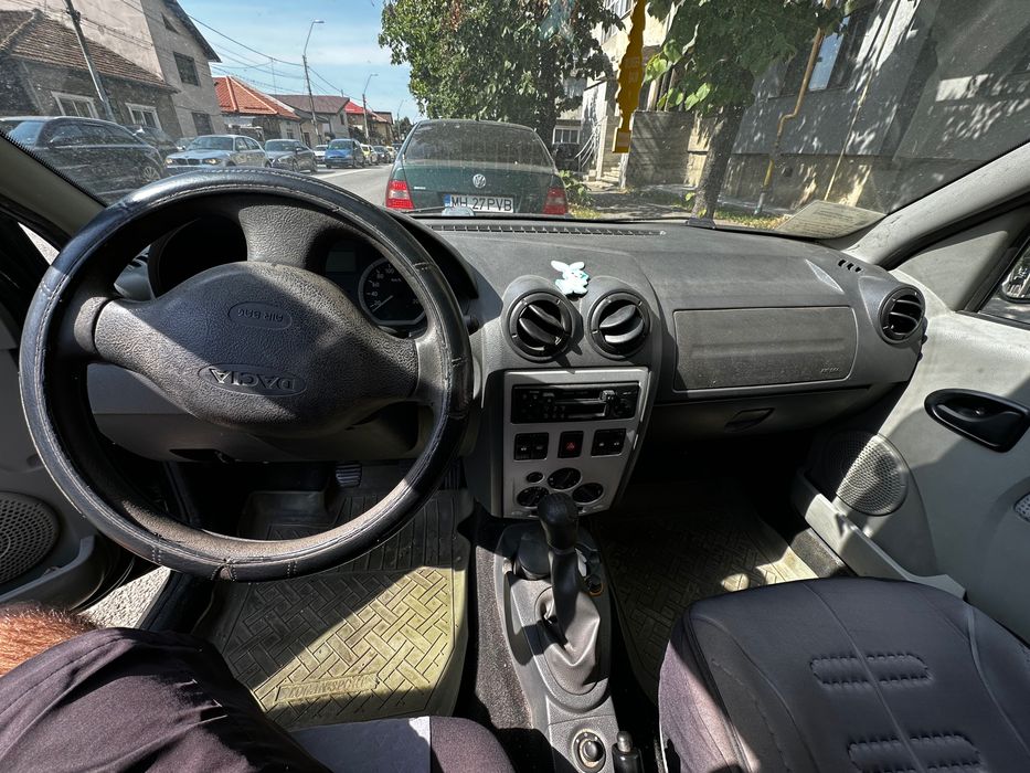 Dacia Logan Laureate 1.6 MPI Benzină, An 2005