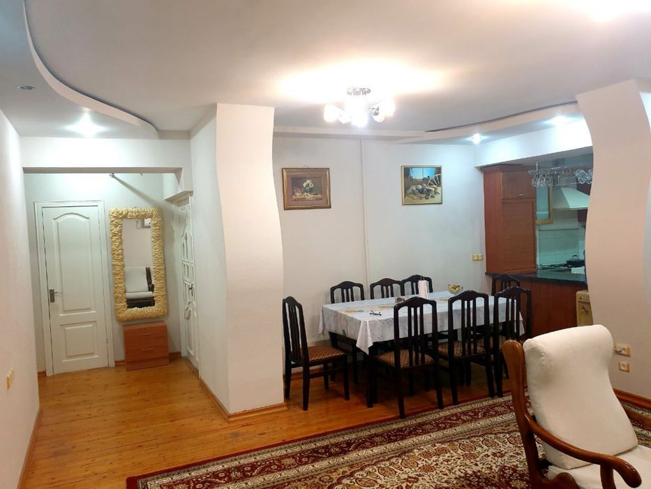 Срочно продаётся квартира Ц-4 4х7х9 кафе Централ идеальная локация