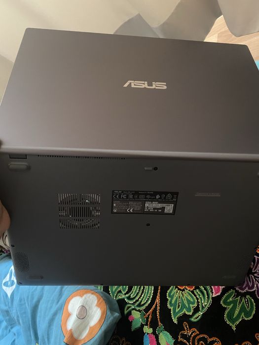 ASUS нотубок  сатылады