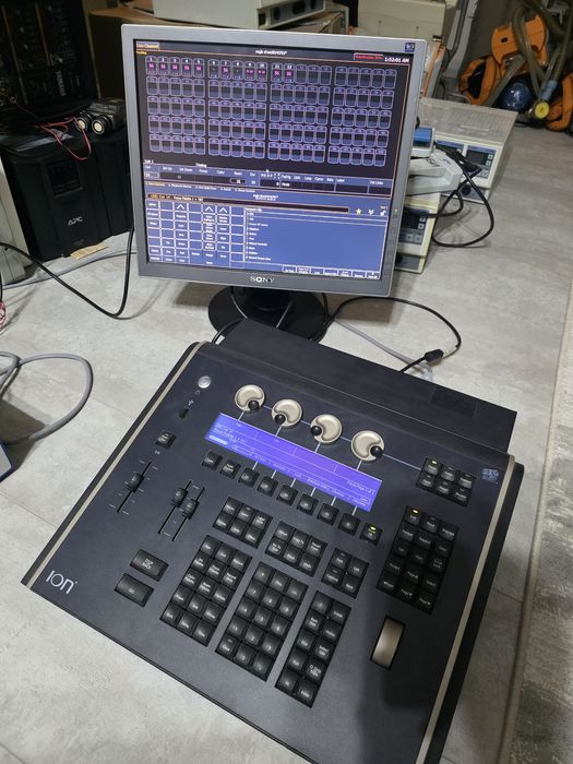 световой пульт ETC Ion