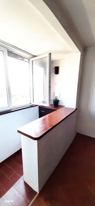 Apartament 3 camere, balcon, Berceni
