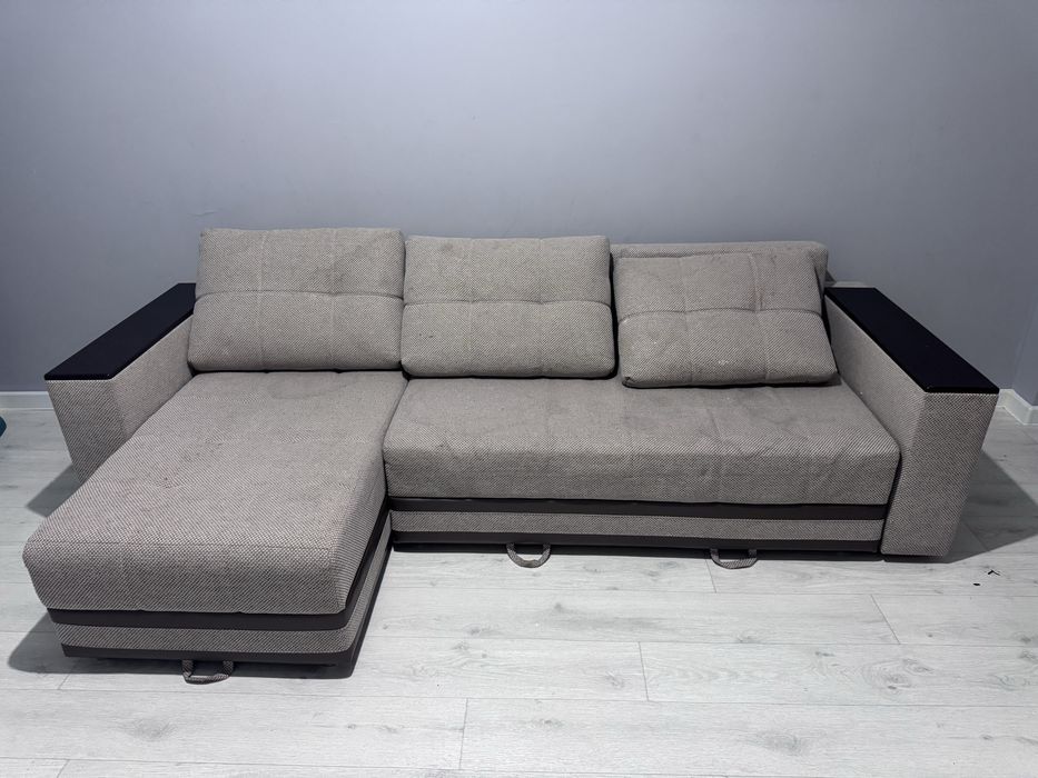 Диван продается хороший