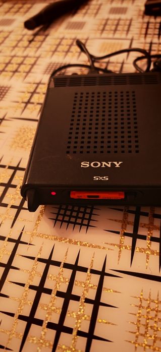 Cititor Sony SxS SBAC‑US10 + card 64 GB, testate