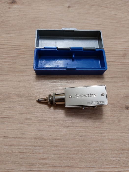 Механична автоснимачка Autoknips IV за аналогови фотоапарати