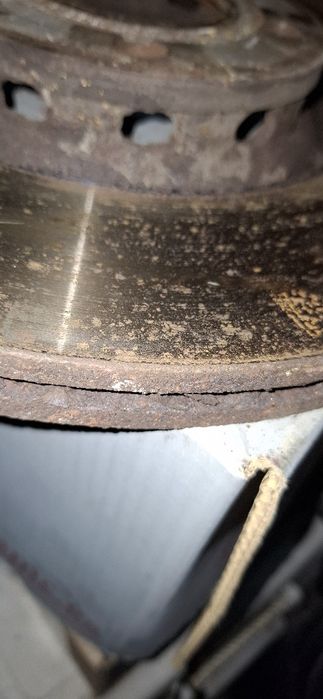 Спирачни апарати и дискове