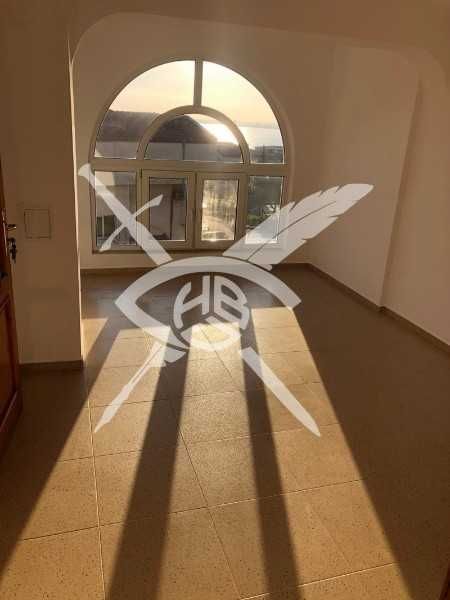 Тристаен с гледка море в Свети Влас!