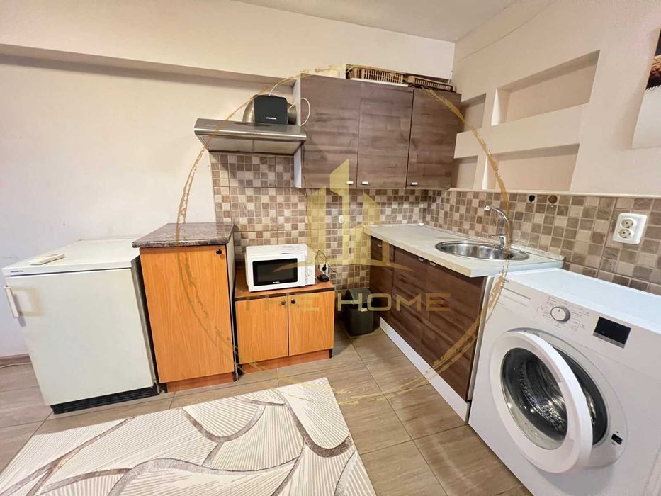 Дава се под наем Едностаен апартамент в Варна, Левски - 25 кв.м за 219.3 € - Снимка #1
