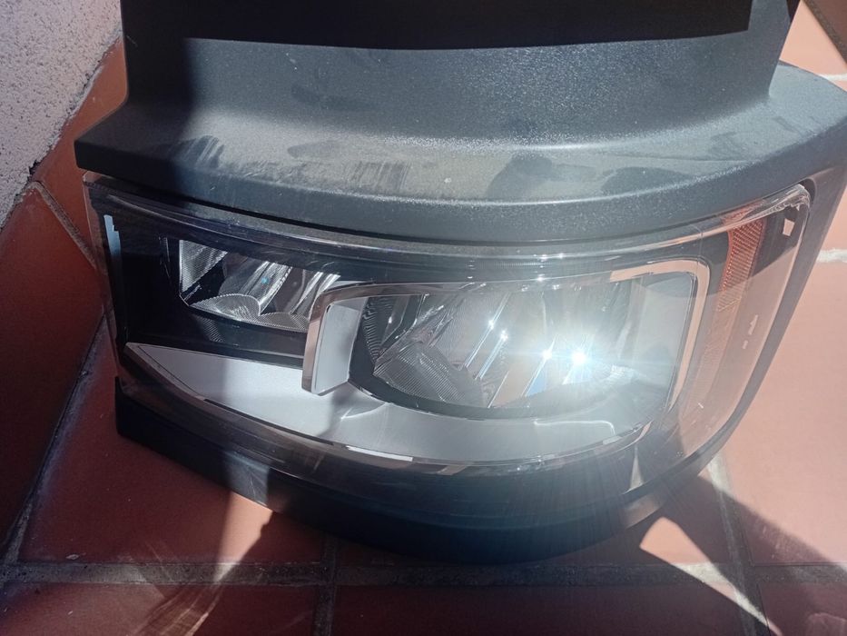 Faruri originale Scania S