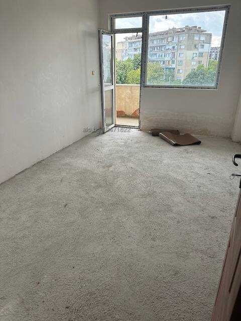 Продава се Тристаен апартамент в Стара Загора, Център - 93 кв.м за 1452 €/кв.м - Снимка #6