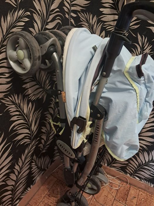 Продам коляску недорого