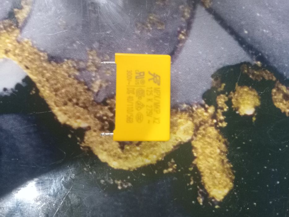 Кондецаторы срочно