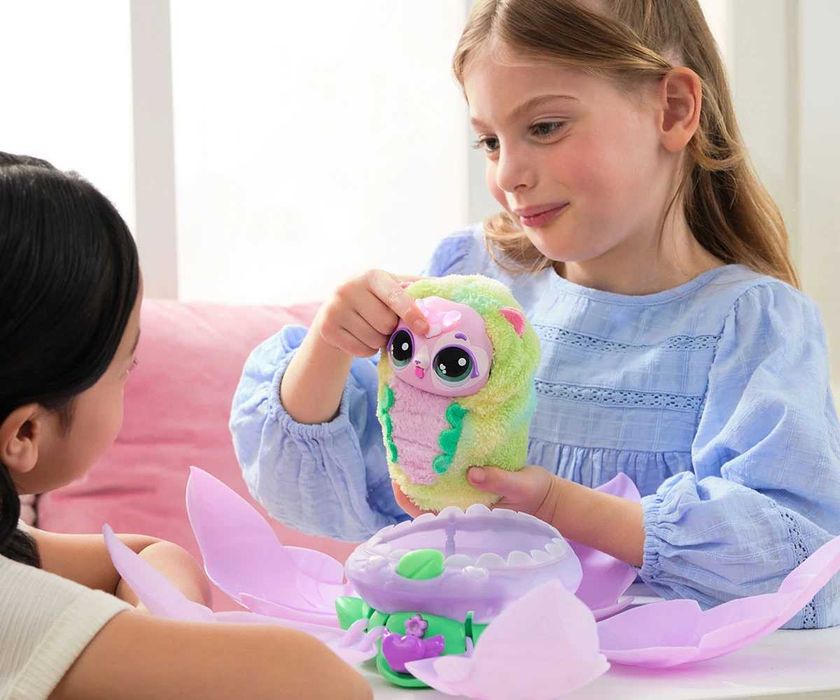 Интерактивна играчка изненада в яйце Hatchimals Bloomables Puppyfly