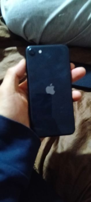 Айфон se продается