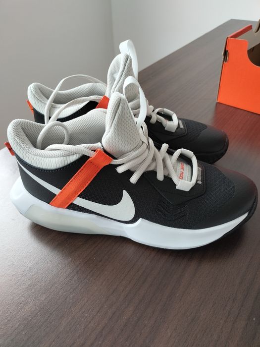 Adidasi Nike 37,5