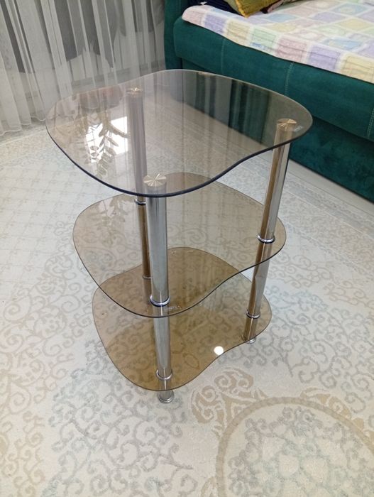 Продам Стеклянную Этажерку