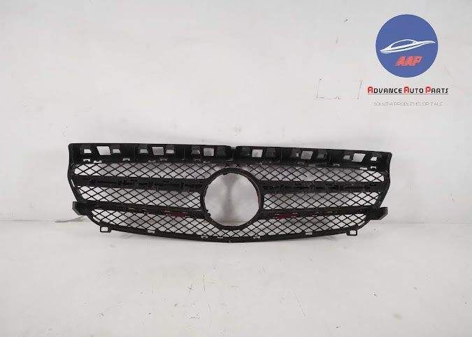 Оригинална централна решетка на радиатора Мерцедес-Бенц / Mercedes-Ben