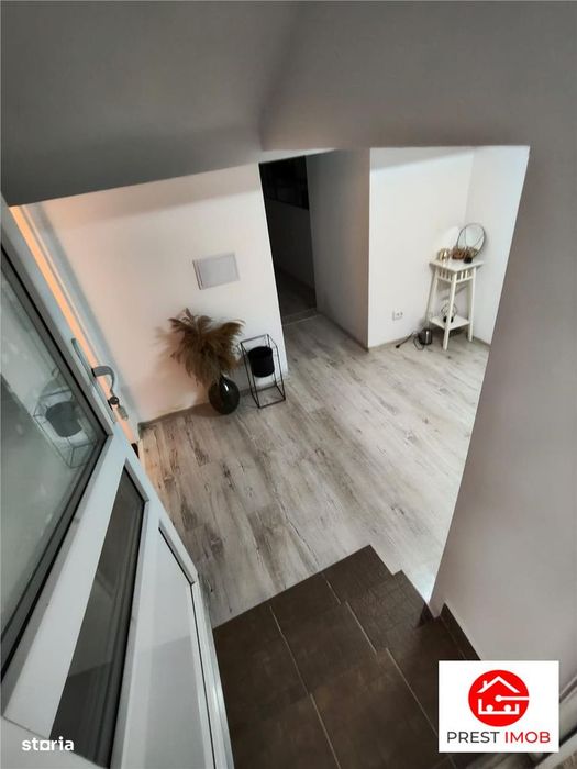 Apartament si spatiu comercial de vanzare