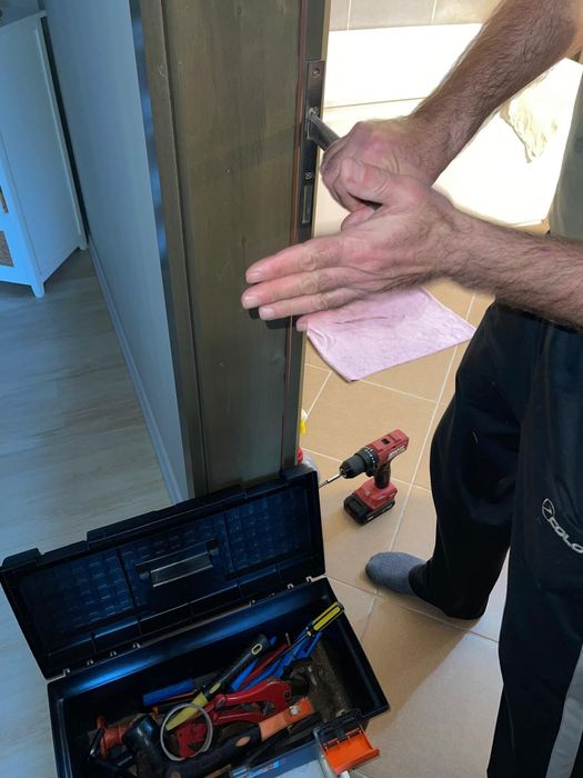 Montaj mobilă, lucrări tâmplărie