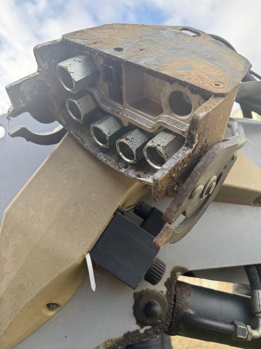 Incarcator frontal Mailleux MX T10