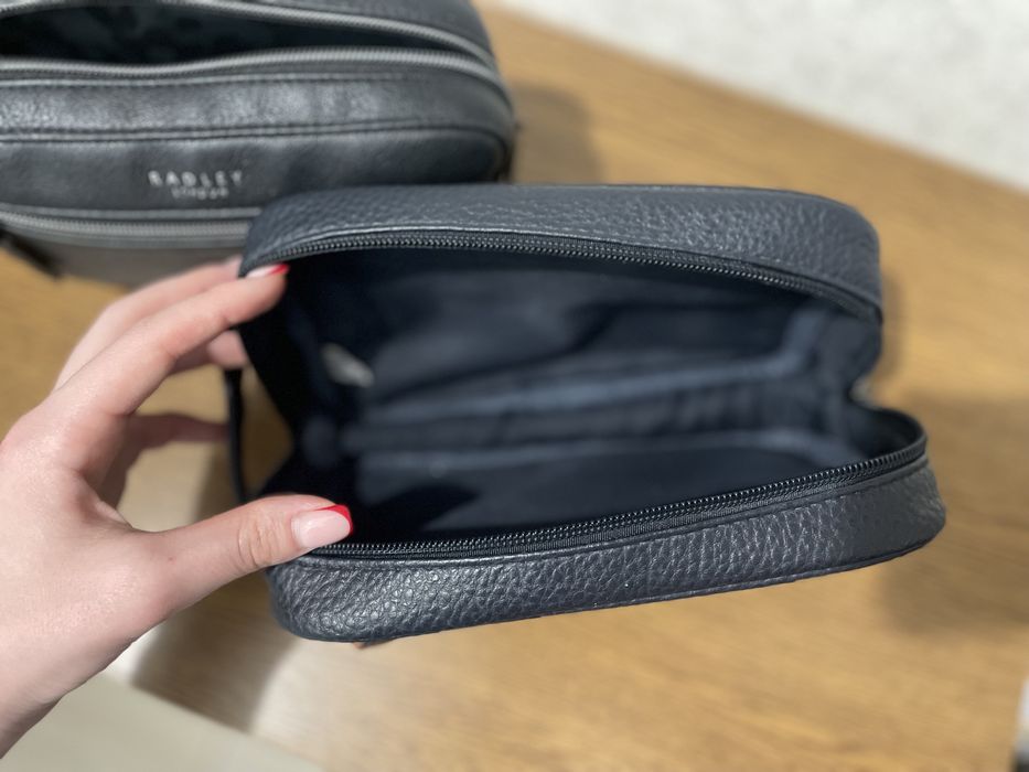 Кожаные косметички