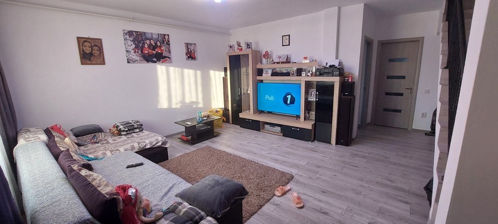 Vand Casa 4 camere 92mp( cu posibilitate de 6 camere - tot 146 mp ) in Bragadiru,  cart. Independentei, la 1.5  km  de  limita cu Bucuresti, sector 5