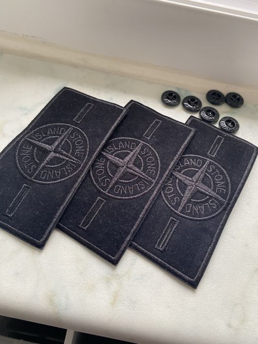 set 3 badge uri plus nasturi