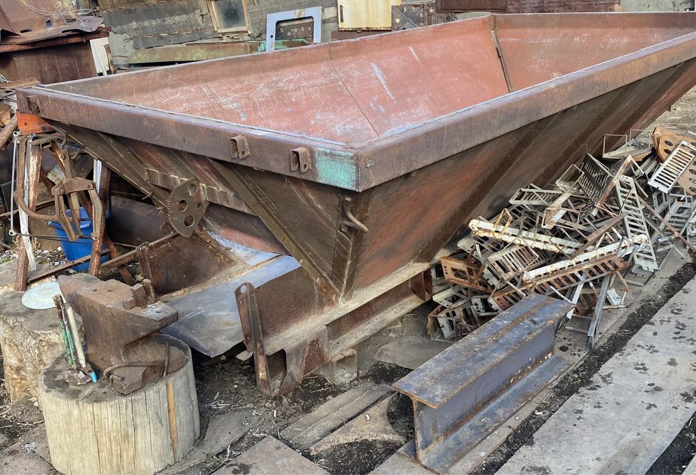 продам бункер из хорошего металла