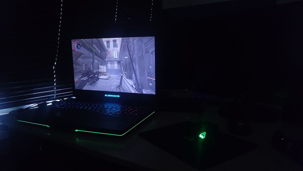 Игровой ноутбук - Dell Alienware 17