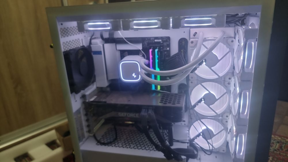 Белые Id cooling ZF-12025-RGB argb