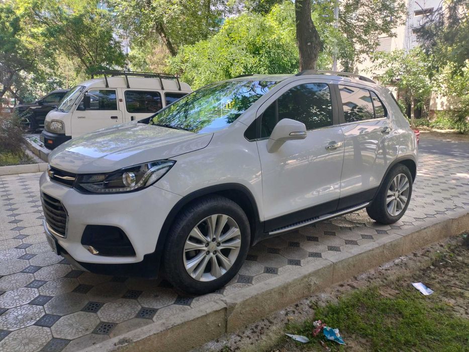 Tracker 1. Premier