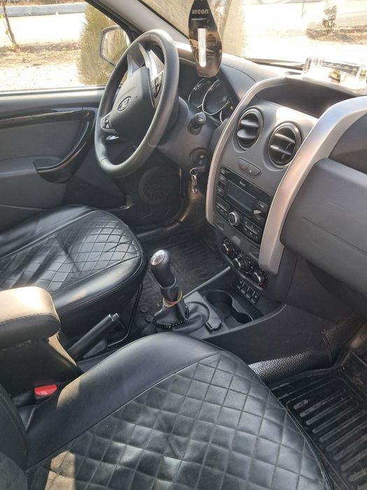 Lada Largus sotiladi