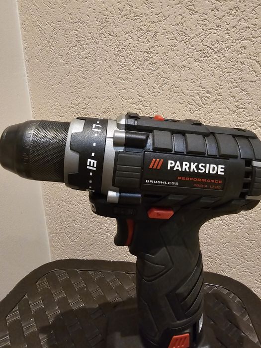 Винтоверт Parkside 12v PBSPA 12 B2