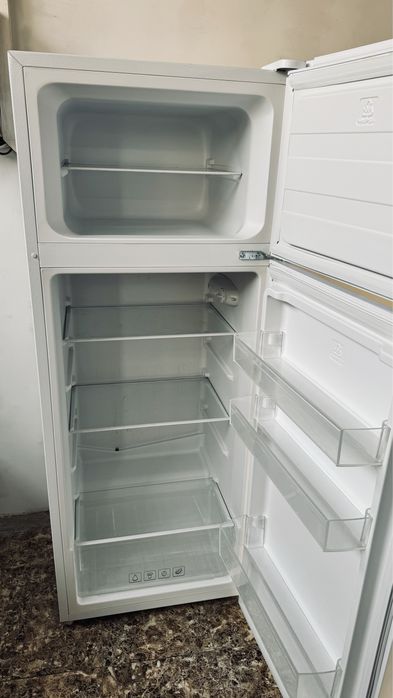 Холодильник Dausher 17DTHW