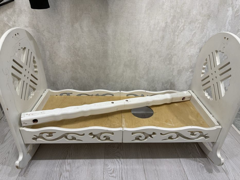Бесік сатылады, продам бесік