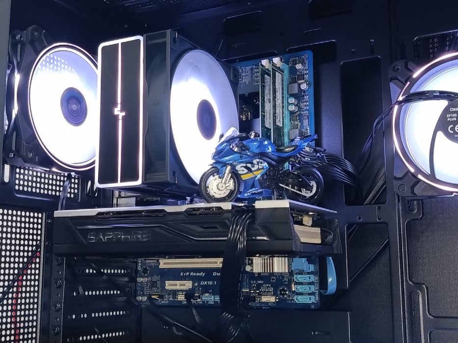 Системный блок, ПлатаGigabyte 1155 (Xeon/i7 или i3)+12GB ОЗУ