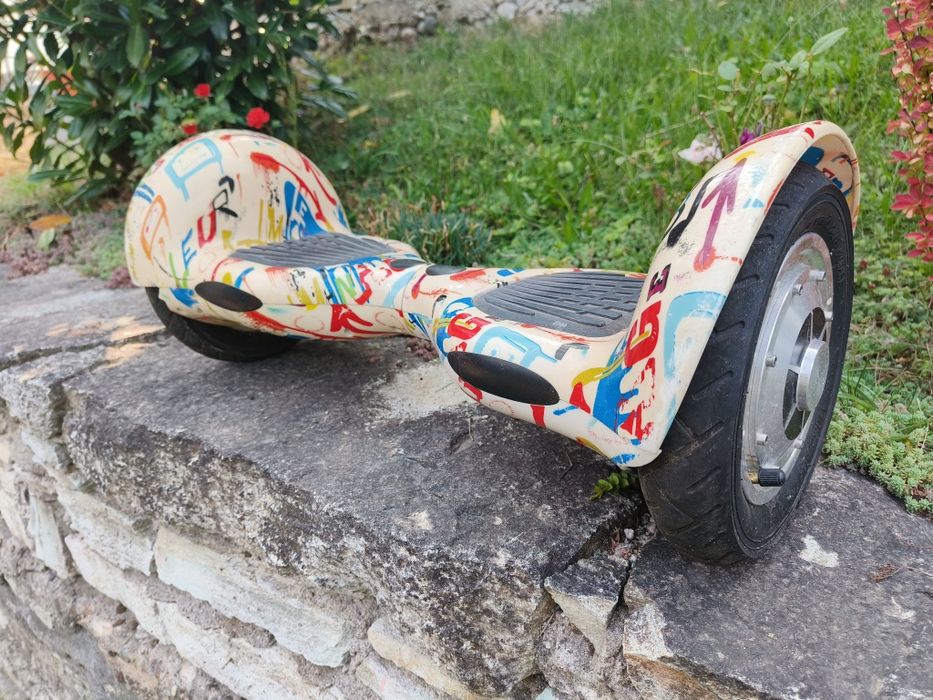 Hoverboard roti gonflabile.