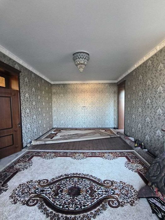 Hovli 22,5 sotix va 2 qavatlik uy sotiladi Amir Temur, Mevazor MFYda.