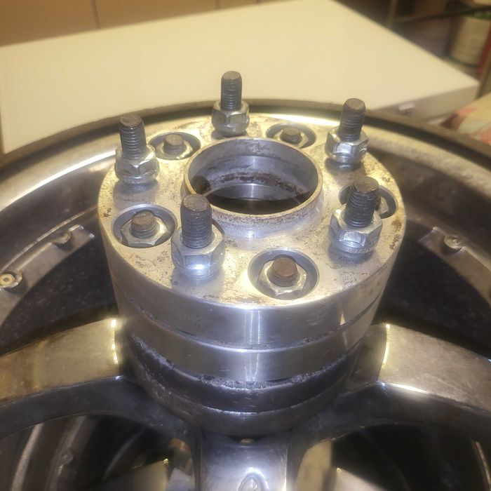 Дистанционни фланци 25мм 5 по 114,3 -67,1