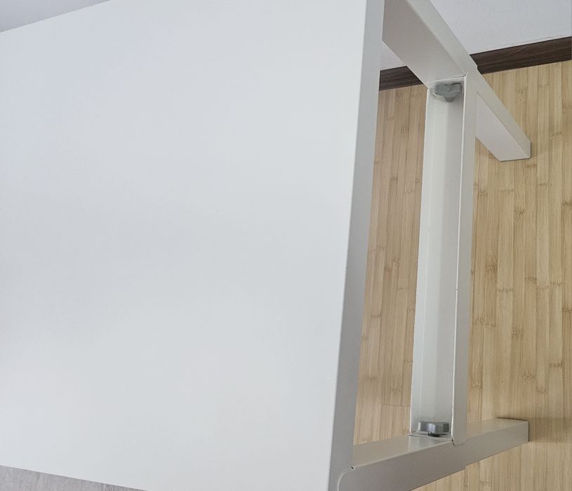 Masa reglabila pe inaltime