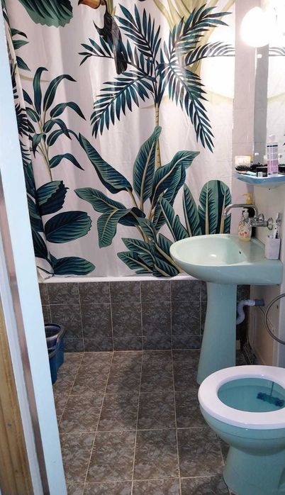 Inchiriez apartament
